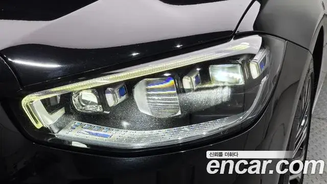 Mercedes-Benz S-Class 2021 — Photo 17/36
