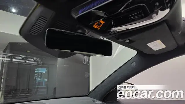 Mercedes-Benz S-Class 2021 — Photo 19/36