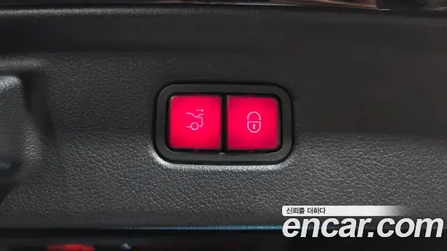 Mercedes-Benz S-Class 2021 — Photo 11/36