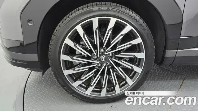 Hyundai Santa Fe 2024 — Photo 5/20