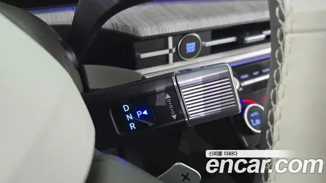 Hyundai Santa Fe 2024 — Photo 9/20