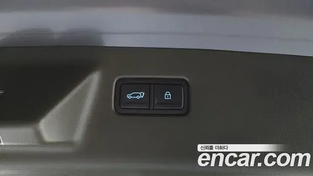 Hyundai Santa Fe 2024 — Photo 16/20
