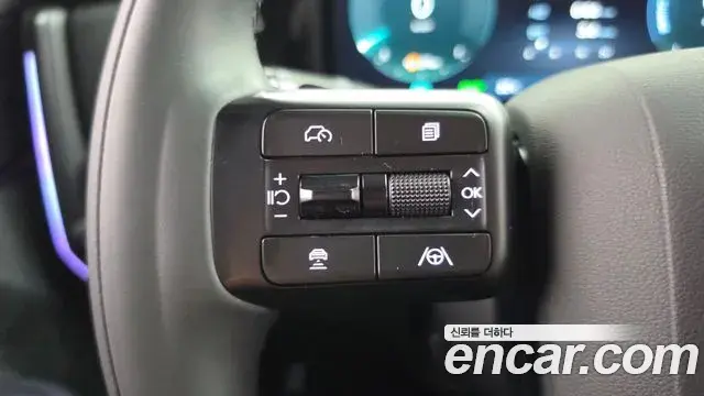 Hyundai Santa Fe 2024 — Фото 17/20