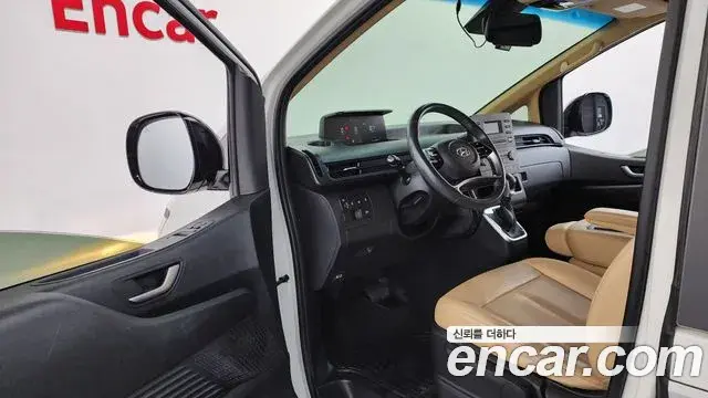 Hyundai Staria 2021 — Şəkil 10/20