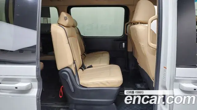 Hyundai Staria 2021 — Şəkil 11/20