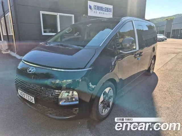 Hyundai Staria 2025 — Фото 10/18