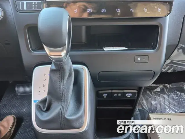 Hyundai Staria 2025 — Фото 8/18