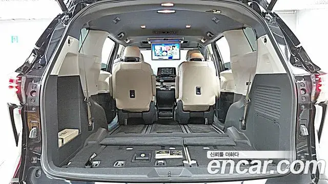 Toyota Sienna 2021 — Photo 19/20