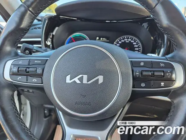 Kia K5 2022 — Photo 3/20
