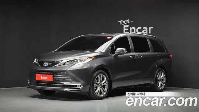 Toyota Sienna 2025 — Şəkil 9/39