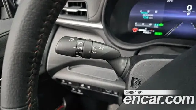 Toyota Sienna 2025 — Şəkil 16/39