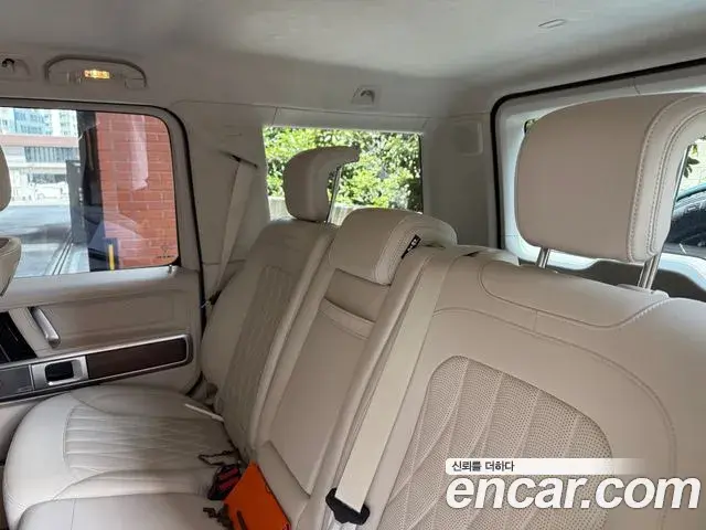Mercedes-Benz G-Class 2023 — Фото 9/10