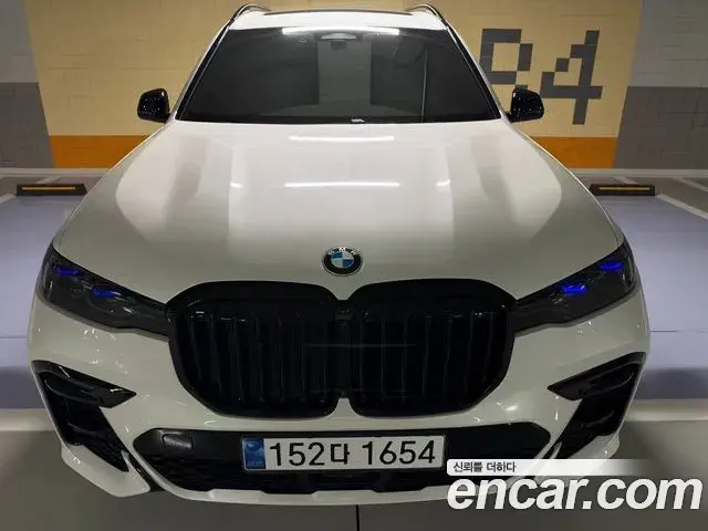 BMW X7 2021 — Фото 10/19