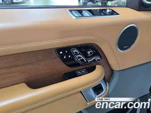 Land Rover Range Rover 2019 — Фото 7/20