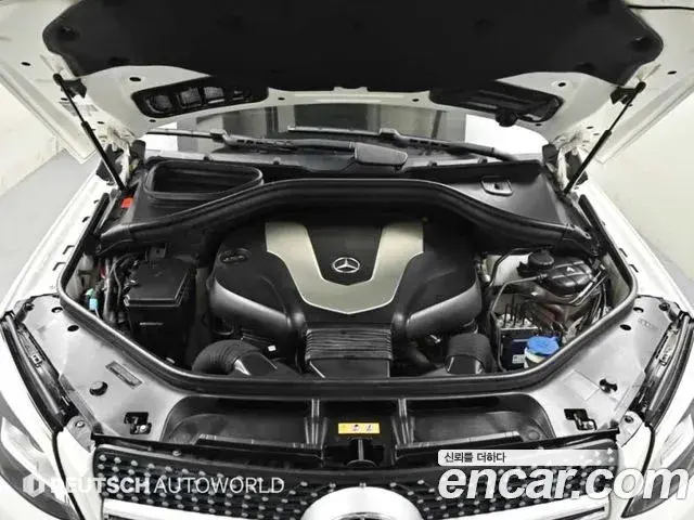 Mercedes-Benz GLE-Class 2018 — Фото 6/20