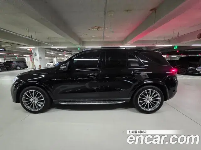 Mercedes-Benz GLE-Class 2026 — Фото 6/10