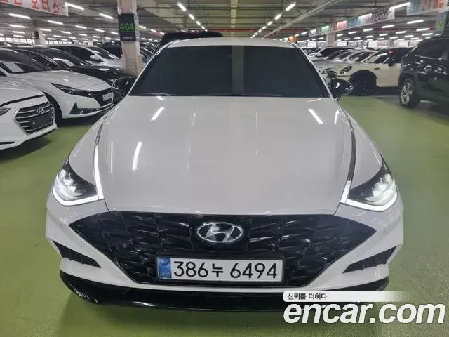 Hyundai Sonata 2022 — Фото 1/20