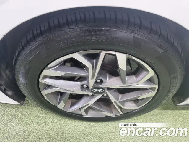 Hyundai Sonata 2022 — Фото 5/20