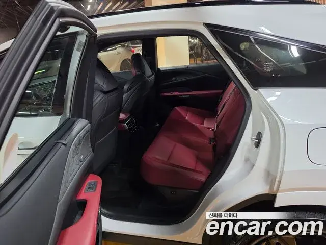 Lexus RX500h 2025 — Şəkil 7/18
