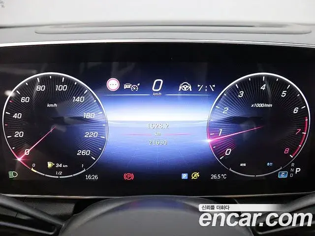 Mercedes-Benz GLC-Class 2023 — Фото 17/20