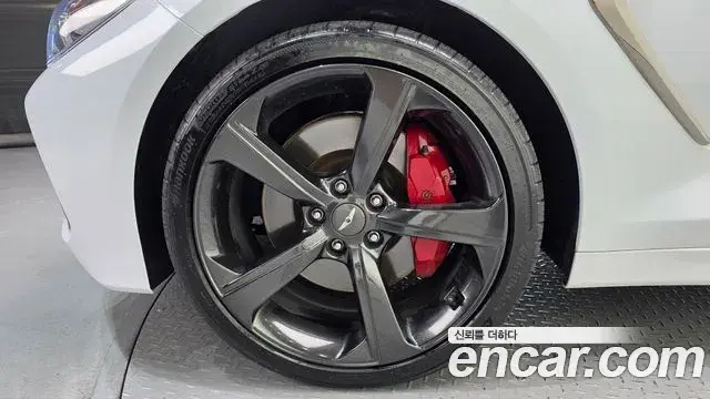 Genesis G70 2019 — Photo 5/20