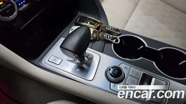 Genesis G70 2019 — Photo 9/20
