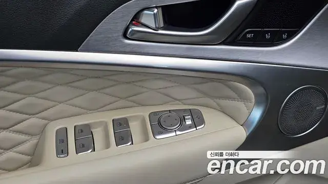 Genesis G70 2019 — Photo 15/20