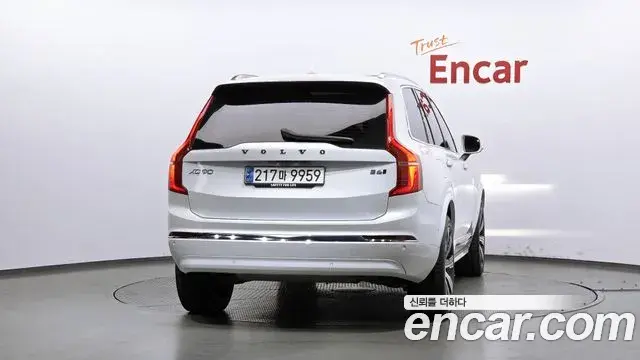 Volvo XC90 2023 — Фото 3/20