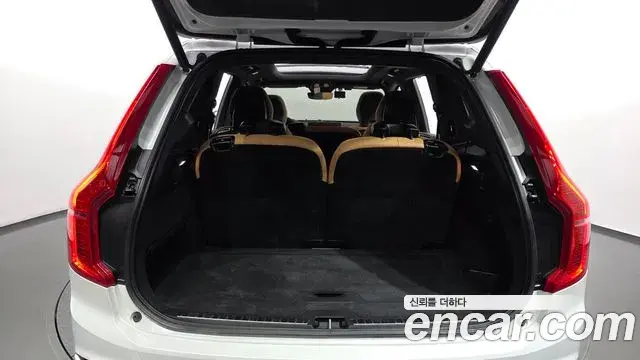Volvo XC90 2023 — ფოტო 3/34