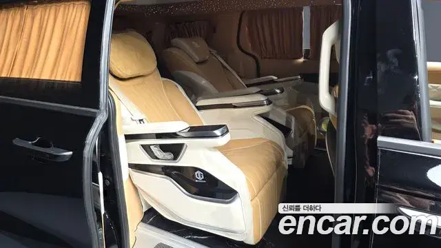 Kia Carnival 2023 — Photo 12/20