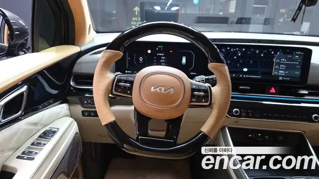 Kia Carnival 2023 — Photo 3/20