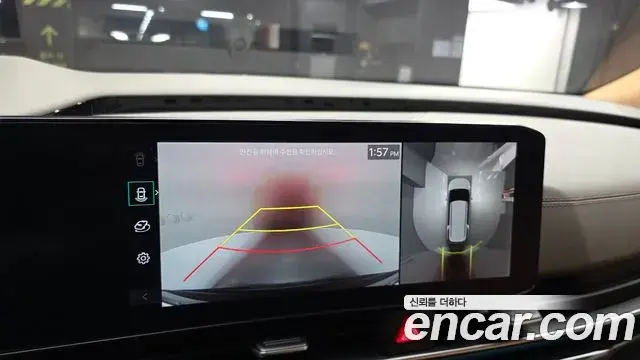 Kia Carnival 2023 — Photo 9/20