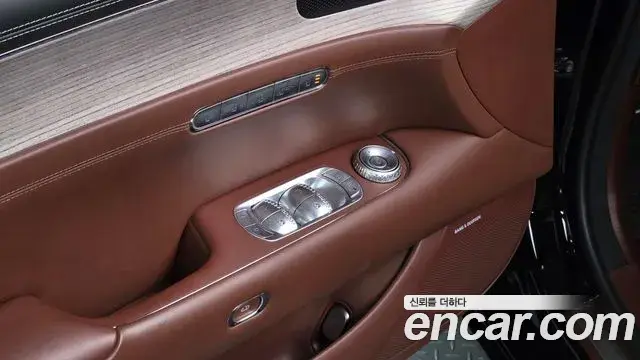 Genesis G90 2022 — Фото 16/20
