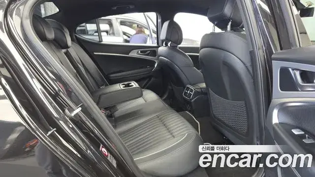 Genesis G70 2018 — Şəkil 12/20
