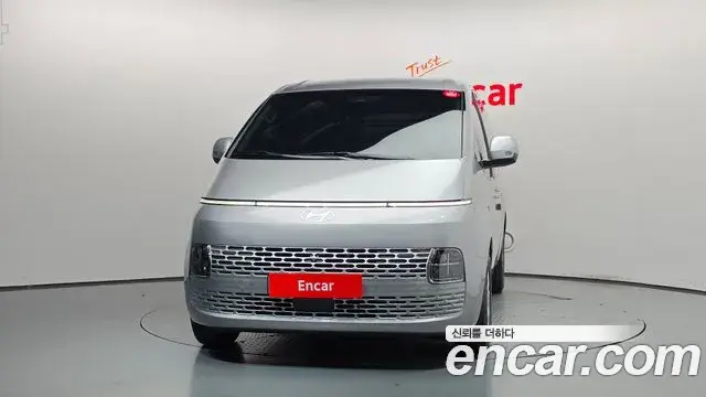 Hyundai Staria 2024 — Фото 3/20
