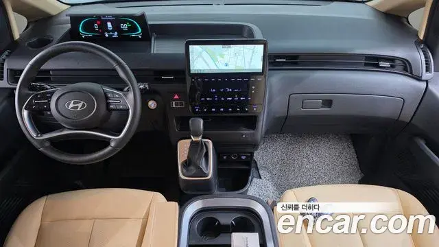 Hyundai Staria 2024 — Фото 7/20