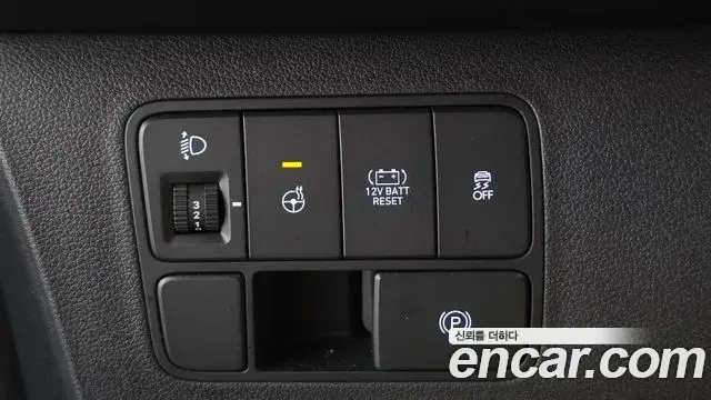 Hyundai Staria 2024 — Фото 12/20
