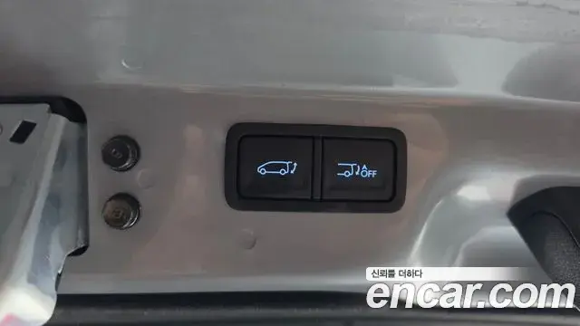 Hyundai Staria 2024 — Фото 18/20