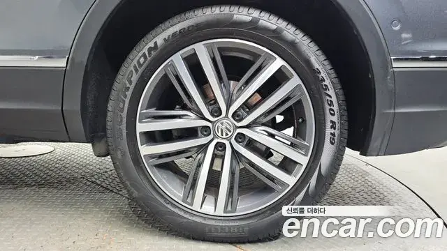 Volkswagen Tiguan Allspace 2020 — ფოტო 12/32