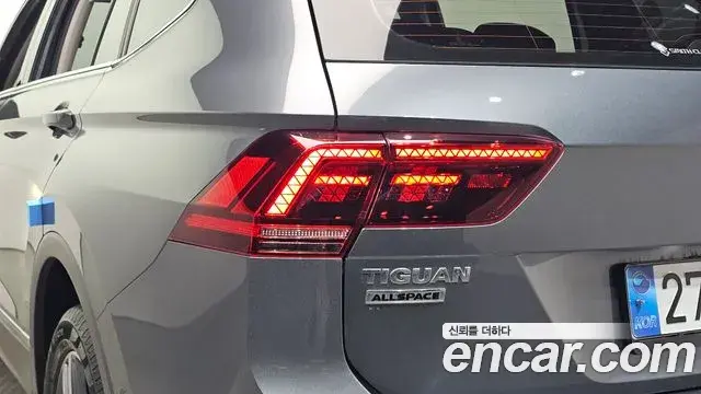 Volkswagen Tiguan Allspace 2020 — ფოტო 29/32