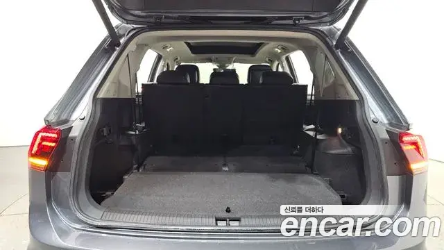 Volkswagen Tiguan Allspace 2020 — ფოტო 21/32