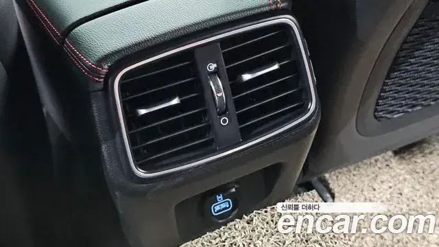 Genesis G70 2021 — ფოტო 2/36
