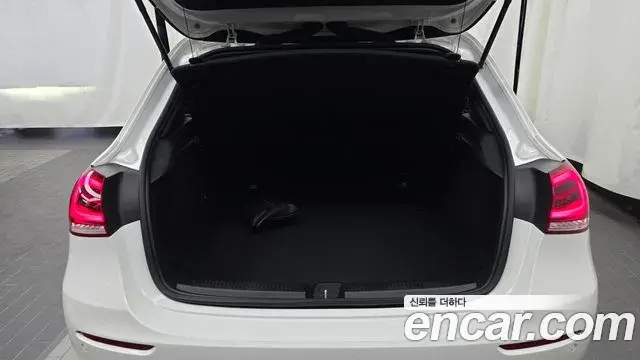 Mercedes-Benz A-Class 2022 — Фото 16/20