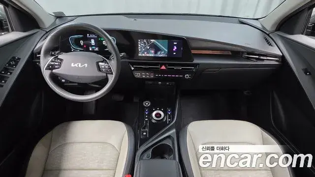 Kia Niro 2023 — Фото 7/20
