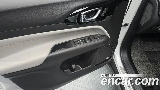 Jeep Compass 2022 — Photo 25/32