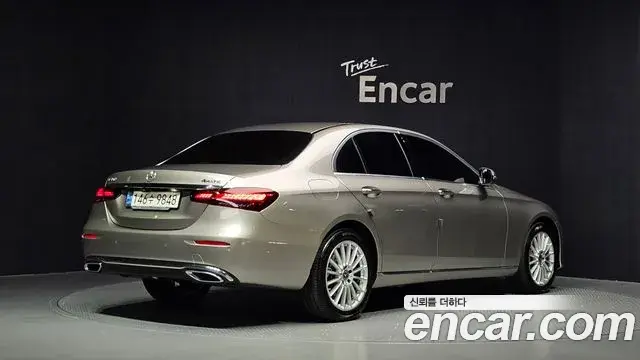 Mercedes-Benz E-Class 2021 — Фото 2/20