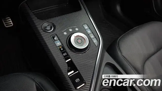 Kia Niro 2022 — Фото 9/20