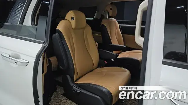Kia Carnival 2020 — Şəkil 11/20