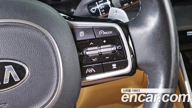 Kia Carnival 2020 — Şəkil 16/20