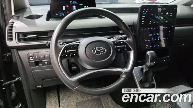 Hyundai Staria 2023 — Фото 12/20